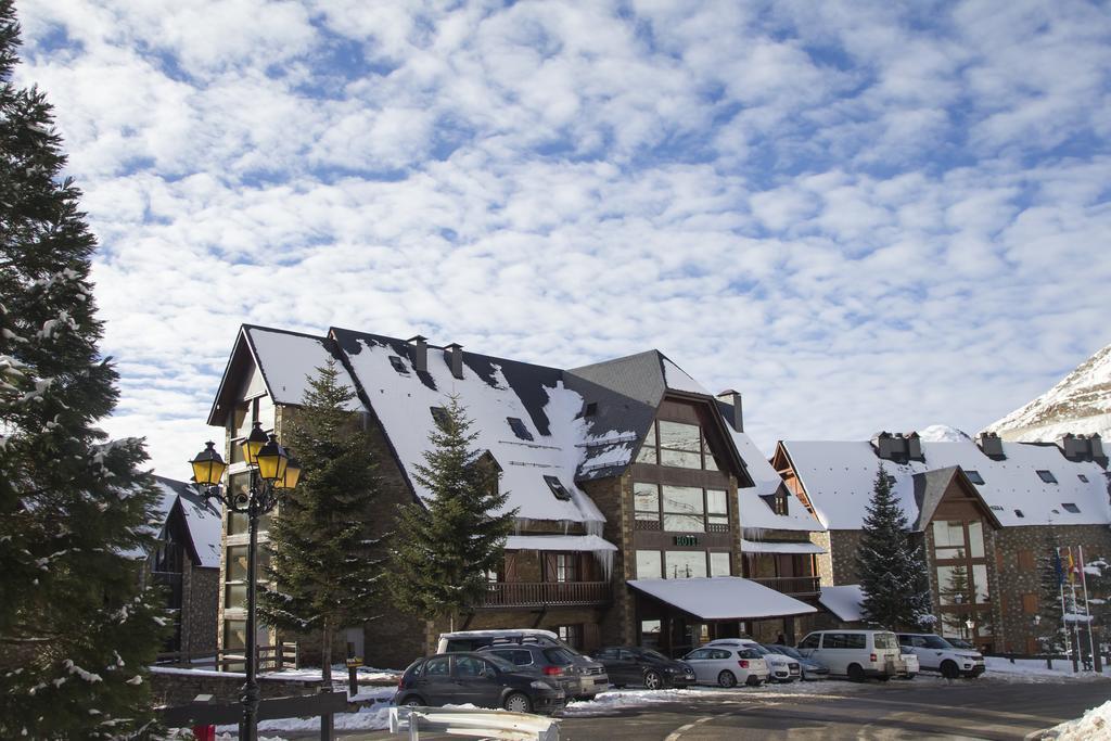 Hotel Chalet Bassibe Baqueira Beret Extérieur photo