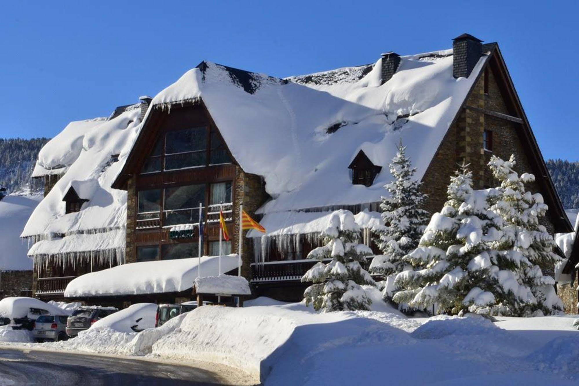 Hotel Chalet Bassibe Baqueira Beret Extérieur photo